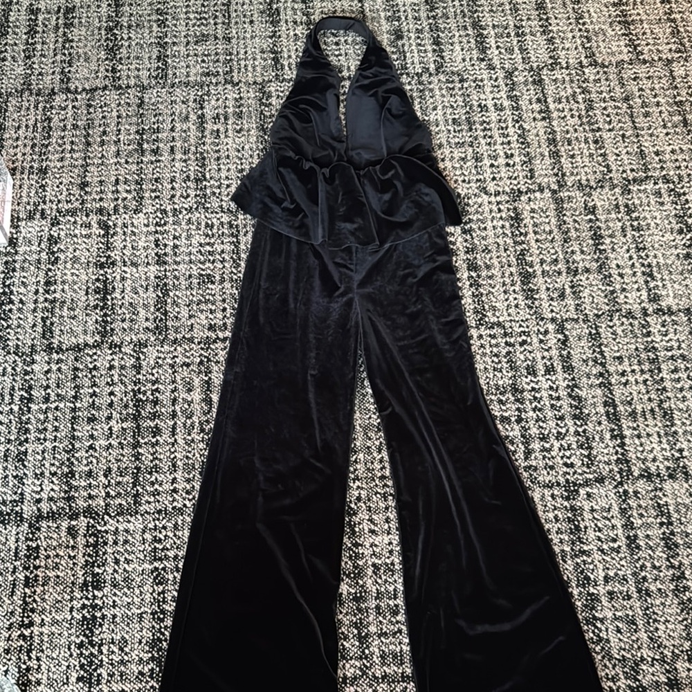 Bev and bridge velvet Elegant Black Halter Jumpsuit
